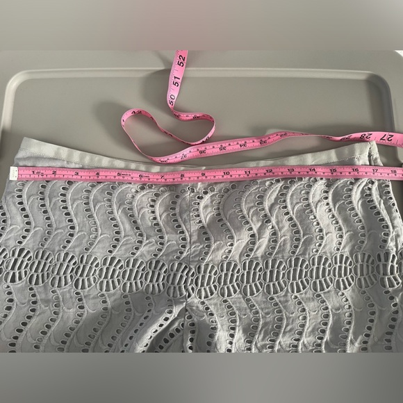 J Crew eyelet shorts - Picture 4 of 7